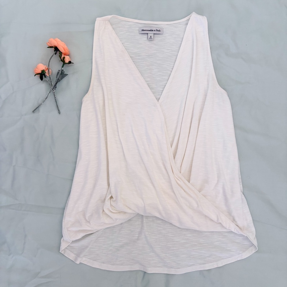 Abercrombie & Fitch White Relaxed V- Neck Draped Tank High Low Top - S Casual
